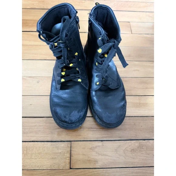 Dr. Martens black combat boots heart laces - Picture 2 of 10
